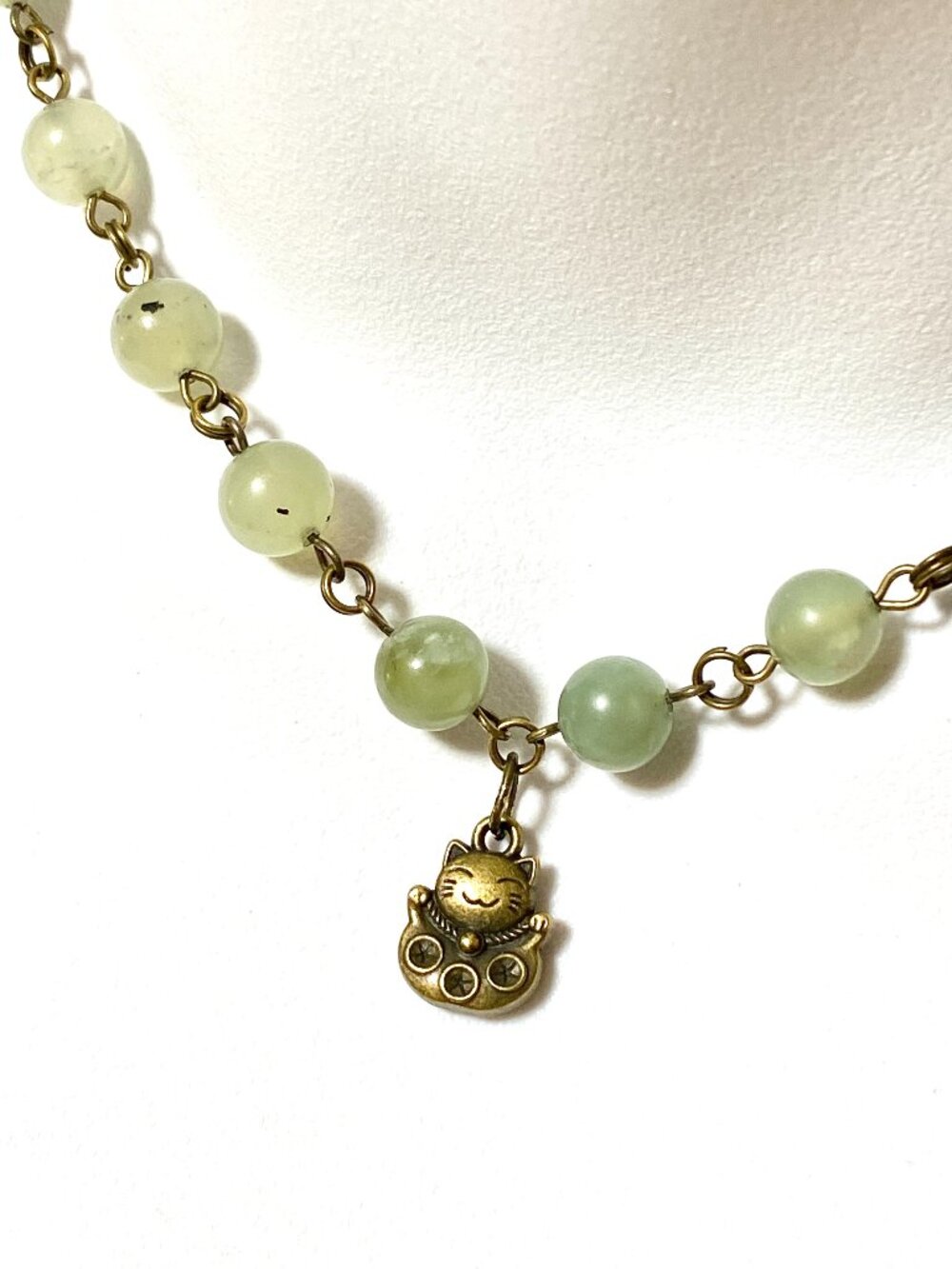 Mint Green Serpentine Short Necklace, Gemstone & Bronze Fortune Cat Pendant